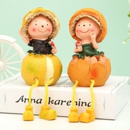 【Ready Stock】Resin Couple Doll Hanging Leg Farmhouse Decor Cute Orange Figurine Dopamine Decor Hiasa