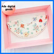 ADG พิมพ์ลายการ์ตูน ผ้ากันเปื้อนสำหรับเด็ก ผ้าคอตตอน ป้องกันคราบสกปรก ผ้าเช็ดน้ำลาย ล้างทำความสะอาดไ