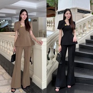 M.shop Shimmer90 • V-Neck Shirt With Shoulder Sleeves Beautiful Pattern Fitted With A Gold Metal Bro