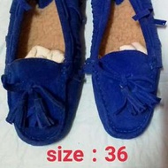 專櫃正品【AS：MODA】---鮮藍(鮮土耳其藍)色麂皮內增高流蘇休閒豆豆鞋 (size：36) (3,280元×0.5購入)