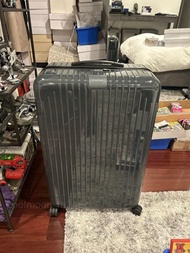Rimowa Check-in M Essential 行李箱