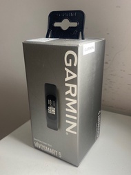 Brand New Garmin Vivosmart 5 in Black
