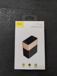 Baseus（倍思）旅行充電器（可供3個usb充電）