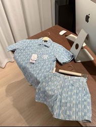 🌺全新100% MLB SS24 滿印單排扣 牛仔短袖襯衫 直筒短褲 男女同款 淺藍色