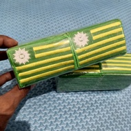 100 HW Flag Bet fine embroidery UK 5x7.5cm