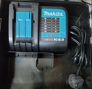 Makita (牧田) - 全新18V充電器