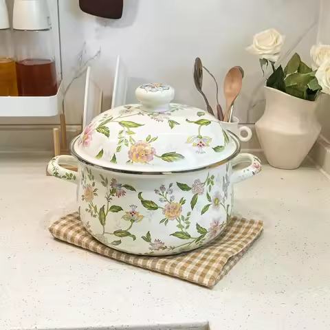 20cm/22cm/24cm Enamel Saucepan Kitchenware Cookware Thickened Double Ears with Lid Household 2.8L/3.