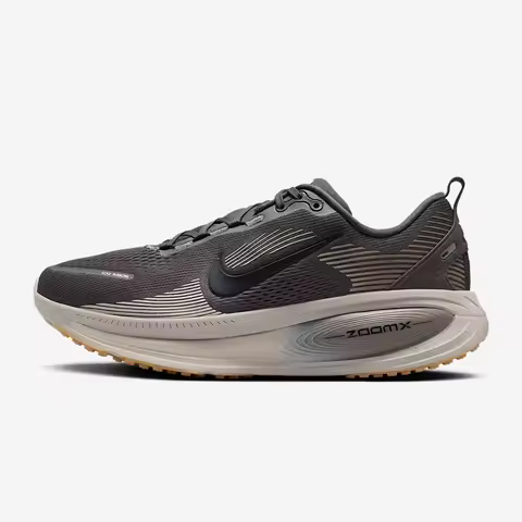 Nike Men's Nike VOMERO 18 Running Shoes HM6803-215