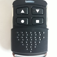 Tay điều khiển cửa cuốn- Remote cửa cuốn Austdoor 315 mhz mã nhảy