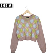 Premium Kutub Oysterissu Crop Sweater with Ketupat Argyle Shein Coksu Motif (CODE: B107 -16)