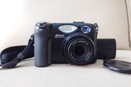 Nikon Coolpix 5400 新淨1/1.8"大CCD相機 數碼相機 CCD camera E5400 等效28–116mm廣角鏡 有擰MON/反MON 有手動模式 復古相機 旅行相機 旅遊相