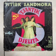 VINYL TITIEK SANDHORA - BAND 4 NADA