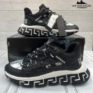 Sepatu Versace Made In Italy 'Black White'