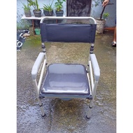 commode chair w/arinola good quality