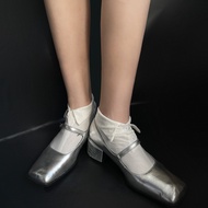 NEXUS ปุ่มปุ่มสำหรับผู้หญิง ถุงเท้าข้อสั้น ปกคอแบะของเสื้อ ความแปลกใหม่ ถุงเท้ายาวสำหรับผู้หญิง สะดว