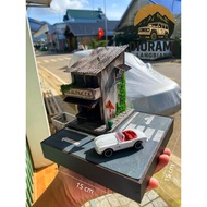 Car display model (no car)