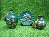 guci keramik hias set / guci set piring antik / keramik pajangan meja / keramik hias elegant / paja