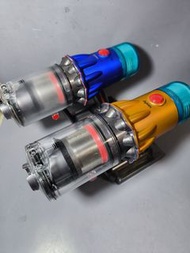 Dyson V12 detected slim無線吸塵機，淨主機一部冇其他配件，全機已深層清潔乾淨，整體機件運作良好吸力強勁，電池續航力還在良好狀態，摩打保養6個月，歡迎有查詢!