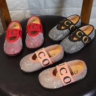【Love ballet]รองเท้าเด็กผู้หญิงรองเท้าแวว Rhinestone สาวแต่งตัวรองเท้าเจ้าหญิงหนัง PU แฟลตรองเท้าสาวเสื้อผ้าและรองเท้าเด็ก รองเท้าเด็กผู้หญิง  รองเท้าส้นแบนและรองเท้าแบบสวม