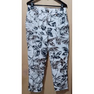 UKAY: J.Crew Ladies Floral Pants 28