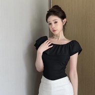 White july🌸เสื้อยืดสวยๆผู้หญิง เสื้อยืดทรงซ้อ เสื้อยืดไหล่เดียวเกาหลี เสื้อยืดสั้นกระชับสัดส่วนที่อ่