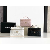 CHANEL 26c Lp Cowhide Lunch Box Waistline Lunch Box Chain Portable Makeup Lunch Box Chanel Lunch Box
