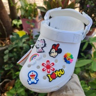 //Buy 1 pair Get 4 Jibbitzs=100฿ for Free// รองเท้าแตะผู้หญิง Crocs Hiker Ikat Clog Women รองเท้าส้น