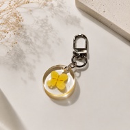 GANTUNGAN Soka Resin Pressed Flower Charm Hanger / Original Soka FlowerBagcharm Ixora/ Phonecharm/ K