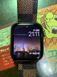 （可以MACBOOK pro或airpods互貼）Apple Watch 4 44mm 鋁合金 黑色 台灣公司貨 GPS