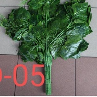 HIJAU | KF7 | GREEN grape leaves / Plastic grape leaves / Decorative leaves / D-05/1 dozen