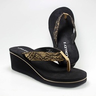 New Sandal Wedges Wanita Loxley Prisma Hitam - Coklat Happy Shopping