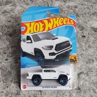 PUTIH Hot Wheels 20 Toyota Tacoma White - HW BAJA BLAZERS