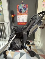 Capella 輕便嬰兒手推車