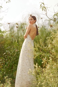 lookbookthesignature evelyn dress beige feathers ชุดเดรสไปงาน