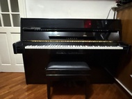 Yamaha 直立式鋼琴