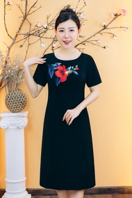 Đầm suông A trung niên cho mẹ - Cổ tròn vẽ hoa tay ngắn - Đen - TTV Store thời trang nữ TTV1883