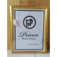 Wooden frame + glass 30x 40