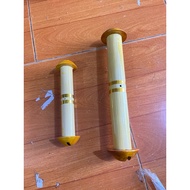 Single wooden flute (with included stake) - d30 and d40 suitable for from 1m seven to 2m2