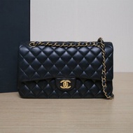 CHANEL CF口蓋包中號25.5黑色羊皮23開金扣菱格紋肩背包