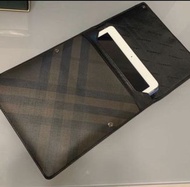 【全新】Burberry Smoked Check Tablet iPAD Cover Case