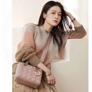 DIOR DIOR Bag DIOR Bag DIOR Female Bag DIOR Saddle Bag DIOR Three Grid DIOR 5 Grid DIOR Badge Style 