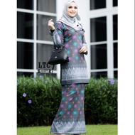 Baju kurung kain songket corak bunga dahlia