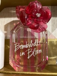 Victoria's Secret 香水 bombshell in bloom