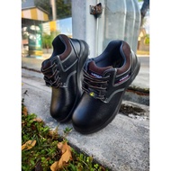 OSCAR SAFETY SHOES 131 ESD METAL TOE CAP