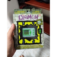 Digimon Digivice Digital Monster Vpet 20th anniversary English version Glow in the dark color