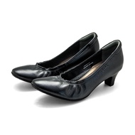 Pierre Cardin รองเท้าผู้หญิง รองเท้าส้นสูง รองเท้าส้นสูงทรง Pump นุ่มสบาย ผลิตจากหนังแท้ สีดำเงา รุ่น 24SD323