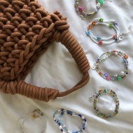 Necklace/necklace with a combination of beads