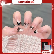 D245 Short oval fake nails with bow charm and cat eye gel polish, cute fake nails, holiday nails y2k