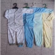 4 sets of baby clothes and baby pants baby zoo 4 sets white