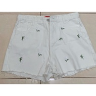 YME - BKK SHORTPANTS | JEANS SHORTS | JEANS FLOWER EMBROIDERY MOTIF